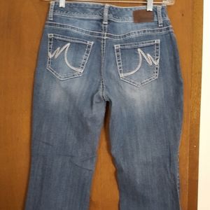 Maurices jeans